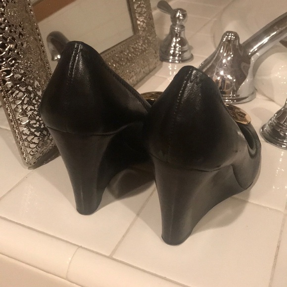 Tory Burch shoes - Picture 3 of 4